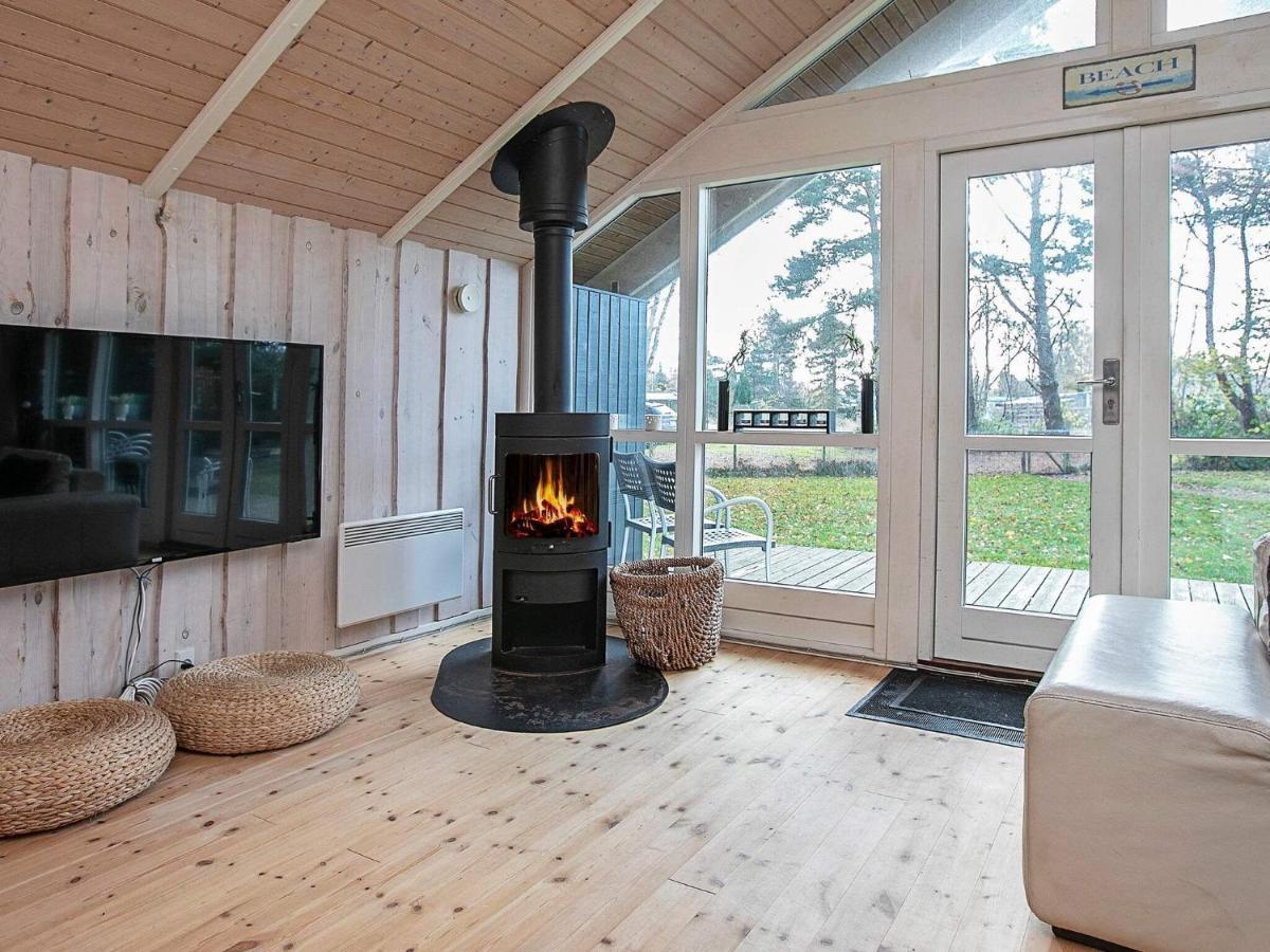 Four-Bedroom Holiday Home In Vaeggerlose 8 Bøtø By Esterno foto