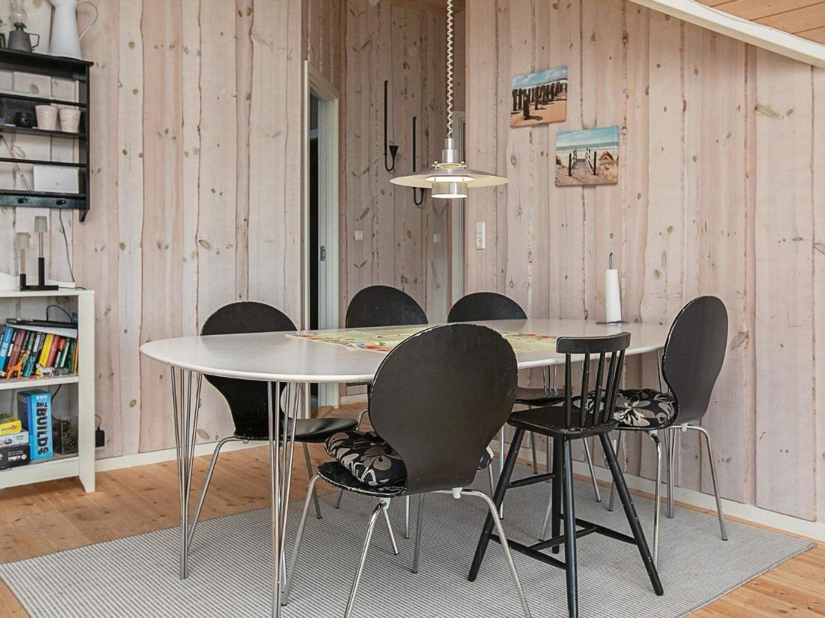Four-Bedroom Holiday Home In Vaeggerlose 8 Bøtø By Esterno foto