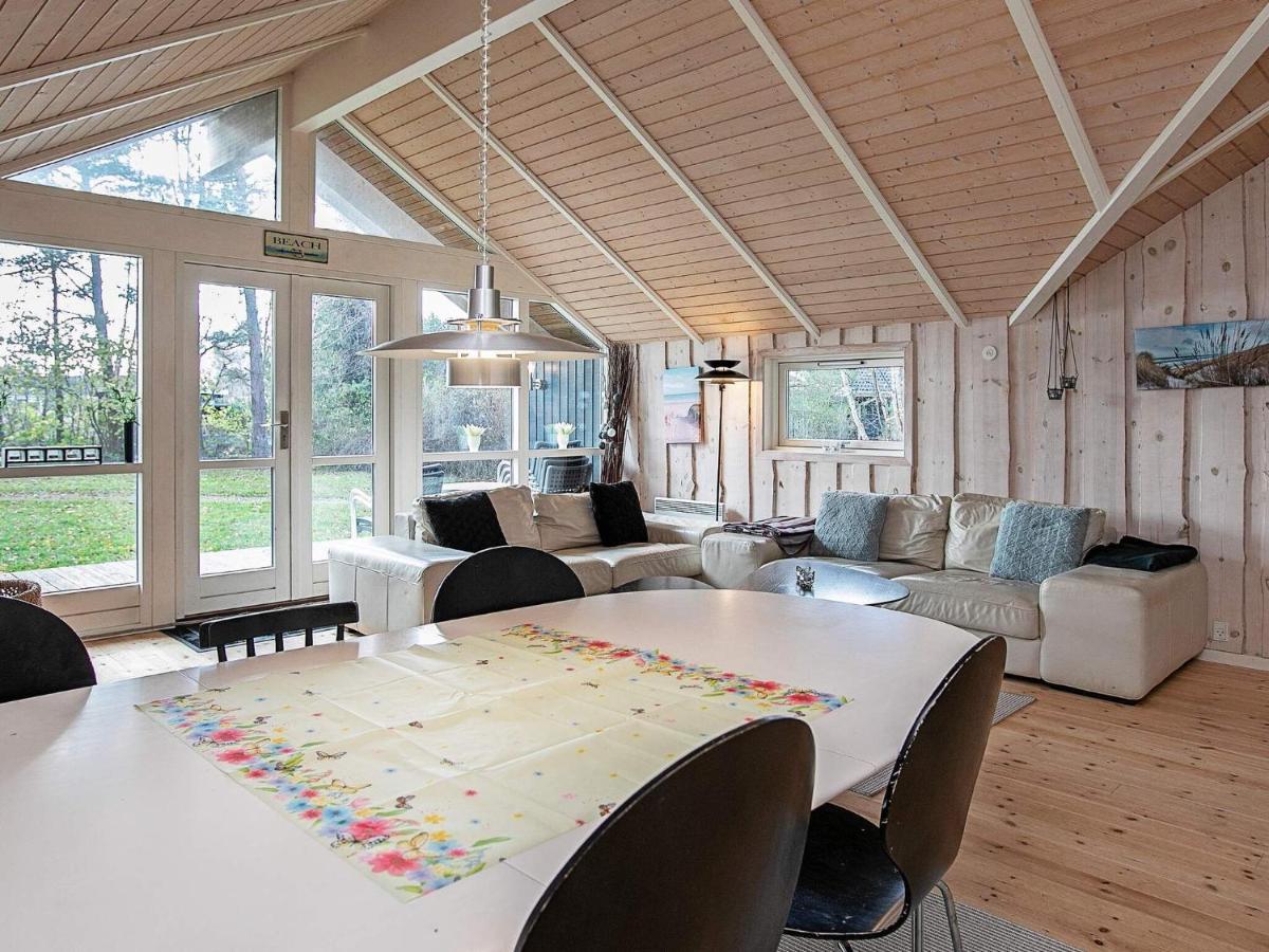 Four-Bedroom Holiday Home In Vaeggerlose 8 Bøtø By Esterno foto